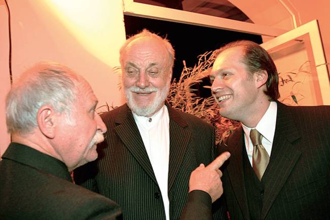 Roberto Minczuk ao lado do maestro Kurt Mansur e do pai José. Roberto Minczuk ao lado do maestro Kurt Mansur e do pai José Minczuk