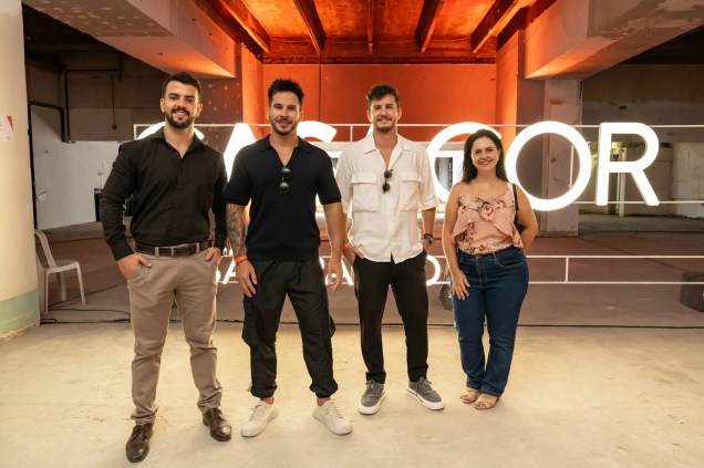 Gilliard Pires, Carlos Carvalho, Caio Carvalho e Adriana Oliveira. Gilliard Pires, Carlos Carvalho, Caio Carvalho e Adriana Oliveira.