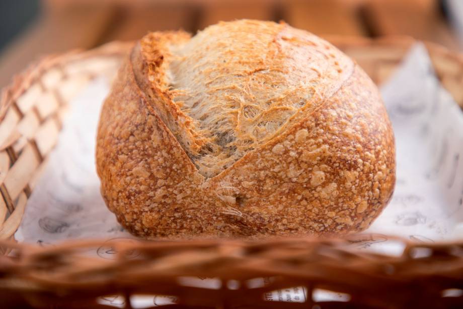 Pão da capa: receita que estampa o livro de Luiz Camargo da Na Janela