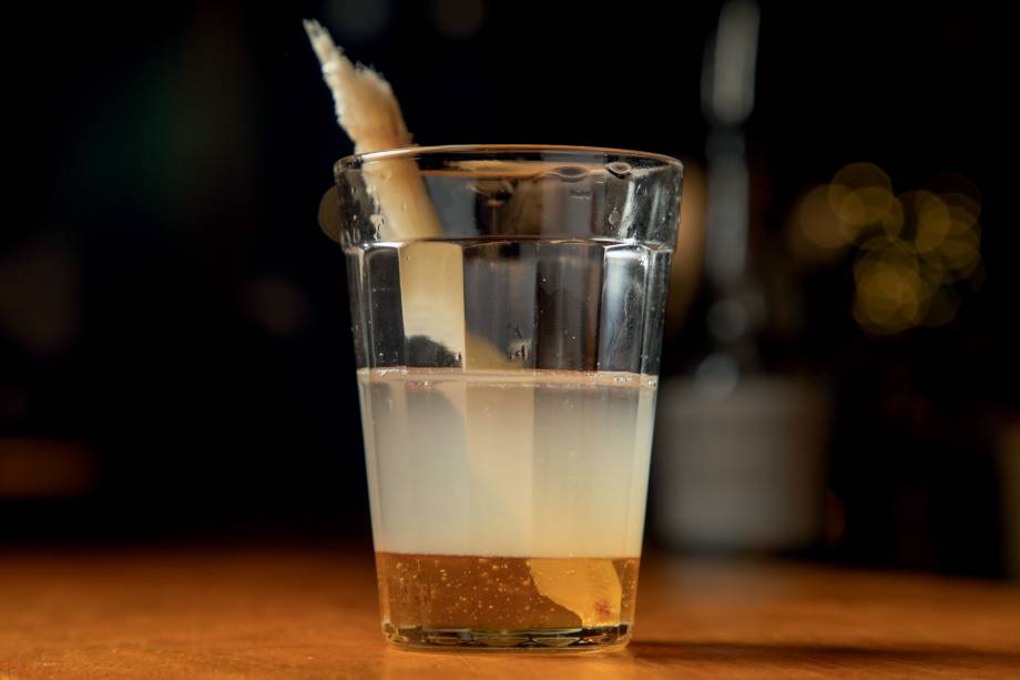 Pinga com mel e limão: sugestão do Cana Pinga com mel e limão: sugestão do Cana