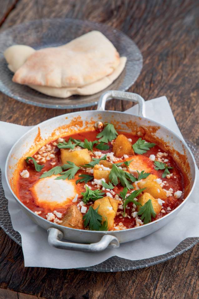 Shakshuka: ensopado picante de tomate Shakshuka: ensopado picante de tomate