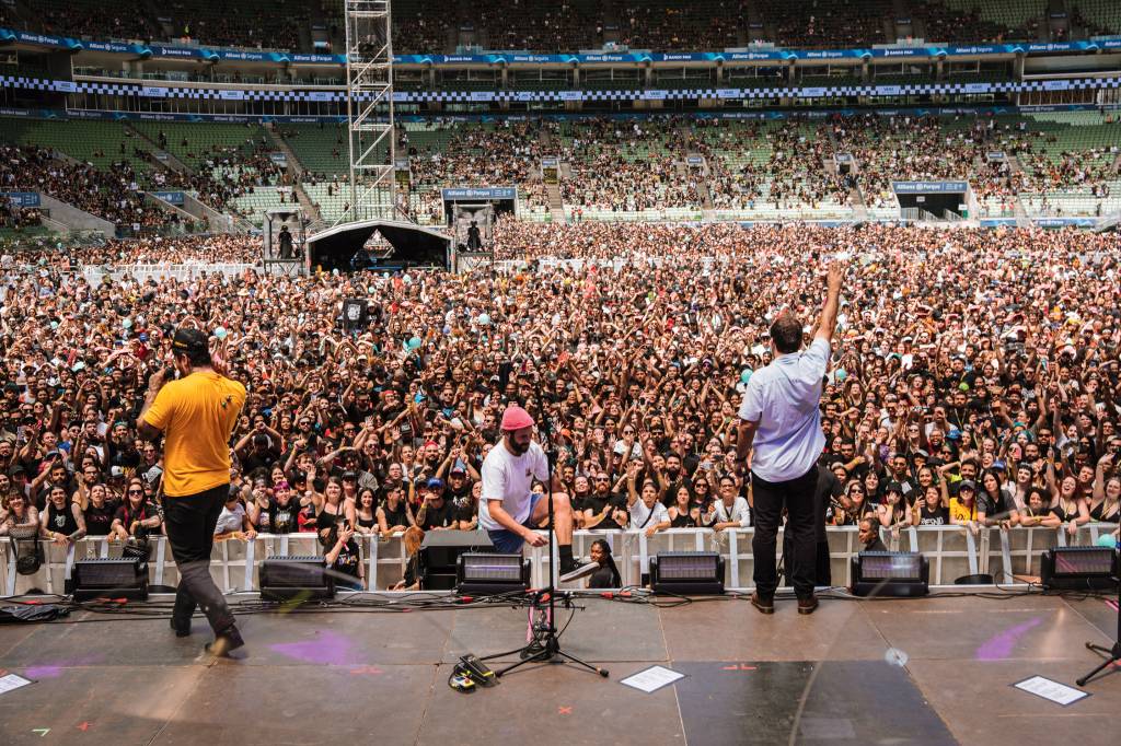FRESNO – IWBT – SP-41.jpg fresno-i-wanna-be-tour