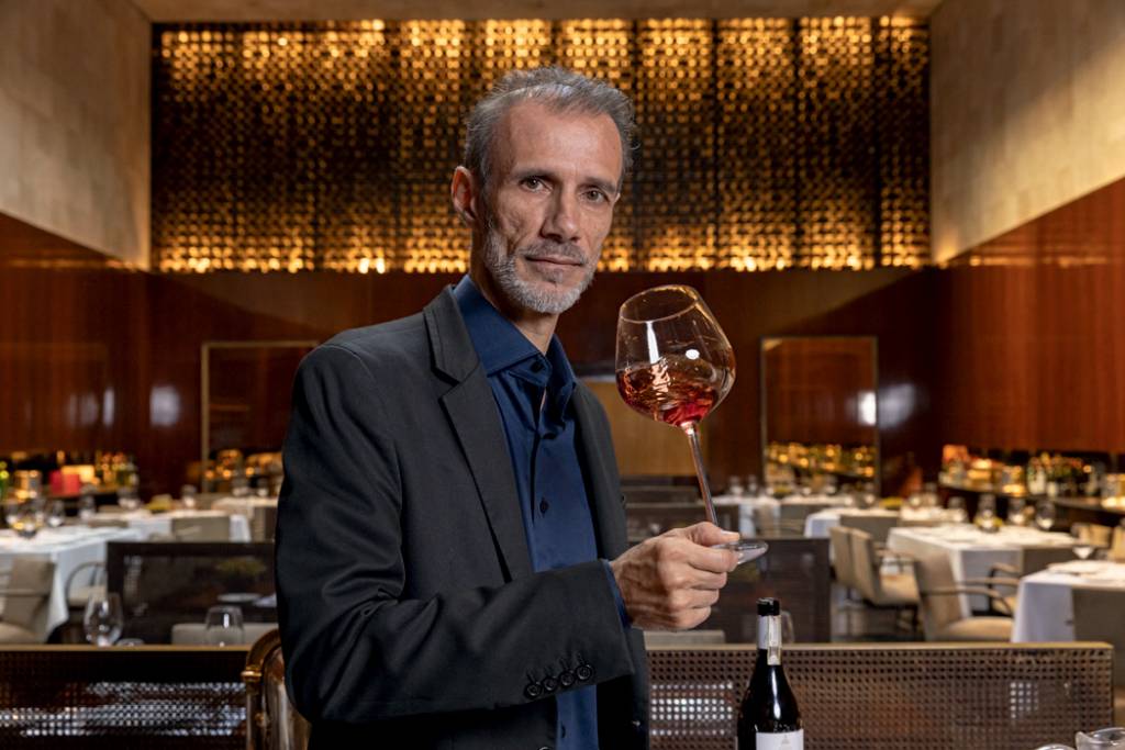 Manoel Beato: “O sommelier é um anfitrião que gosta de receber e servir o cliente”