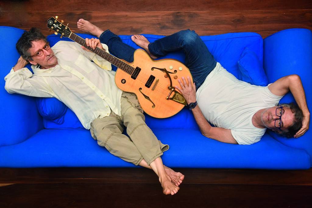 Show de Vinicius Cantuaria e Dadi Carvalho inaugura videocast das Vejinhas