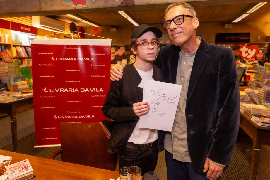 O cantor Arnaldo Antunes O cantor Arnaldo Antunes