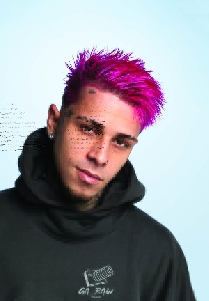 CJota Crédito Gabriel Raw-Divulgação (6).JPG Moço de cabelo rosa