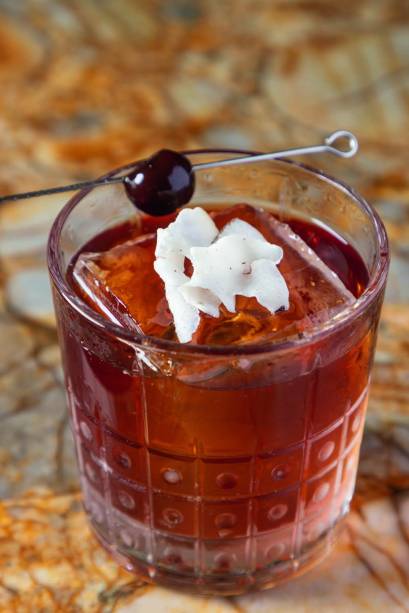 Coconut grove: pedida do Sarau Bar Coconut grove: pedida do Sarau Bar