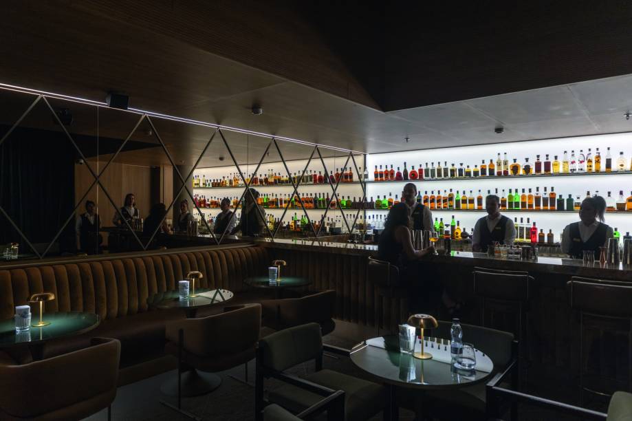 Sarau Bar: espaço intimista do novo hotel Pulso Sarau Bar: espaço intimista do novo hotel Pulso