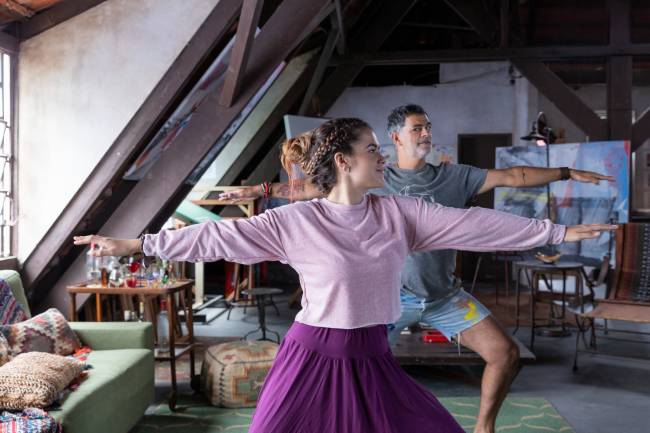 FILME 5 PAI EM DOBRO Crédito Netflix Divulgação Maisa e Eduardo Moscovis em 'Pai em Dobro'