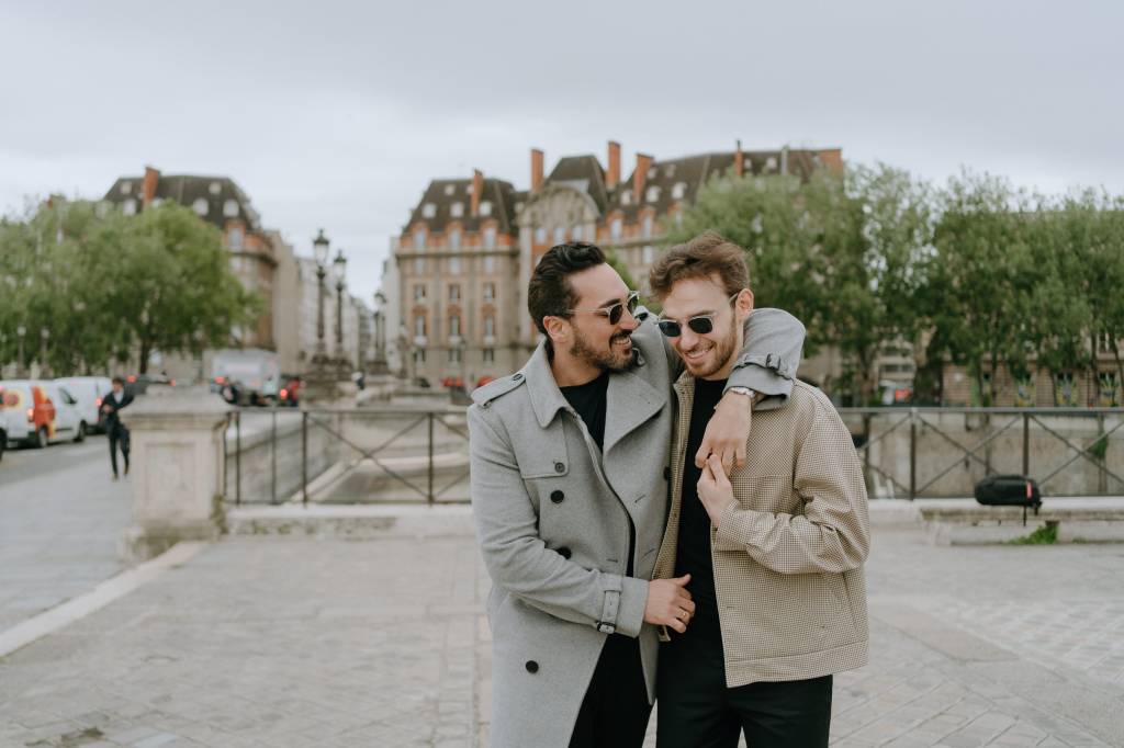 Lucas Estevam e Hugo Leopoldino celebram união em festa na fazenda