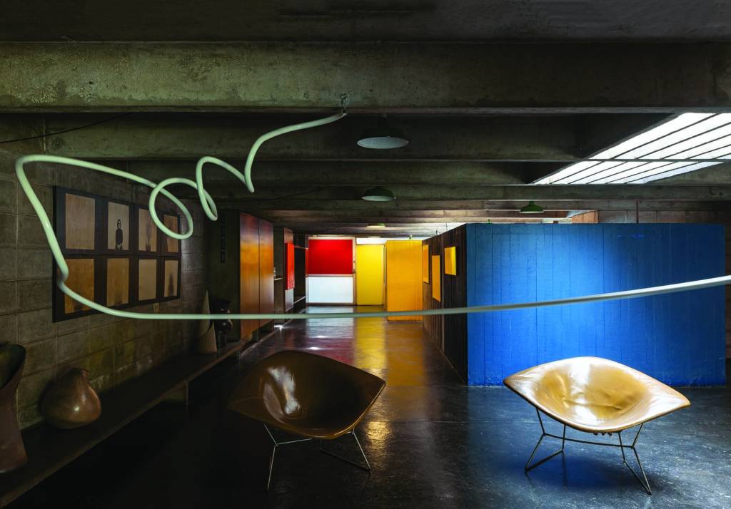 ‘Aberto’ leva mostra a casas de Tomie Ohtake e Chu Ming Silveira