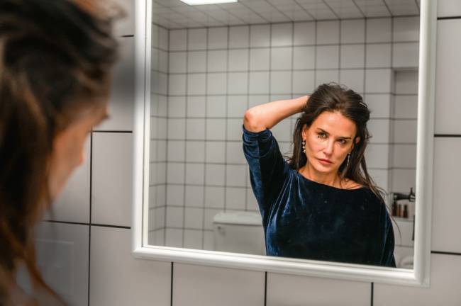 Demi Moore, como Elisabeth Sparkle: papel divisor de águas em sua carreira