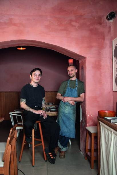 Alcova: a dupla Takeshi Ohashy e Luis Felipe Lago Alcova: a dupla Takeshi Ohashy e Luis Felipe Lago