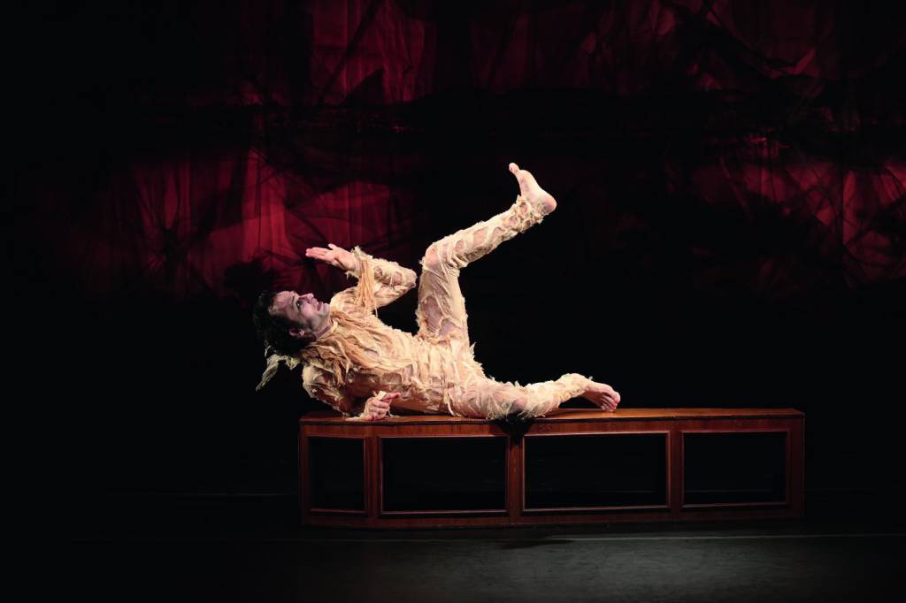 Marcos Damigo interpreta Brás Cubas em monólogo itinerante