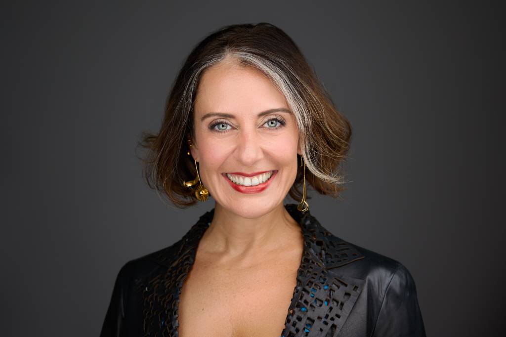 Sil Curiati relata episódio de machismo no Manhattan Connection