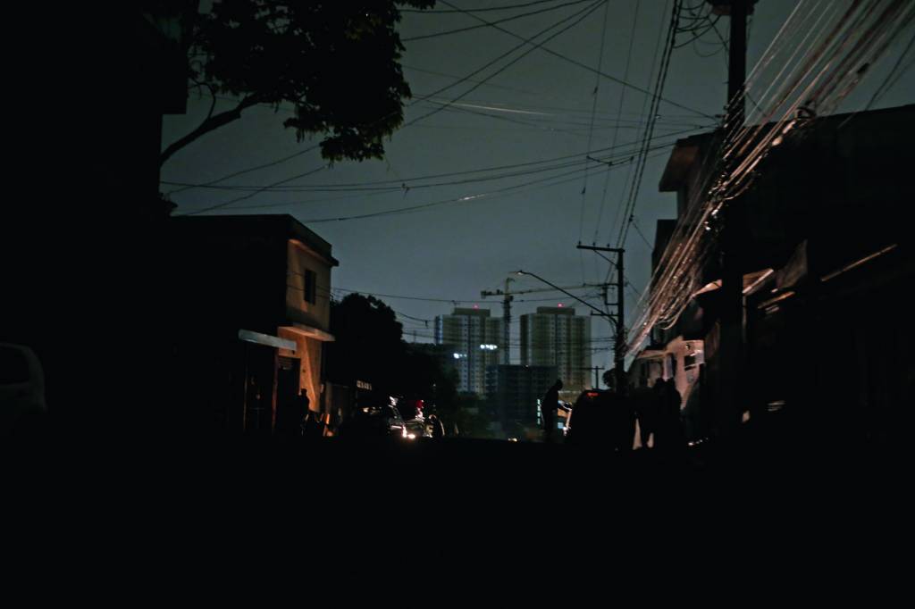 falta de luz em sp Rua escura no Jabaquara: prazos não cumpridos