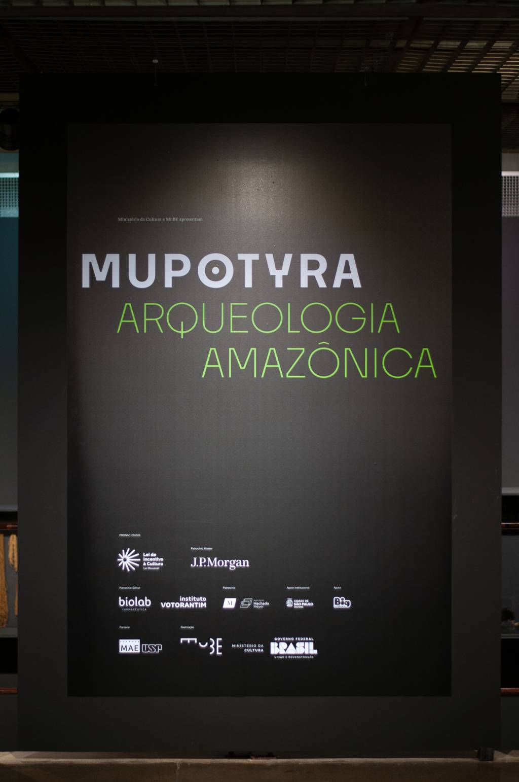 EIC2562 Exposição exibe parte importante de uma das principais coleções de arqueologia e etnologia da Amazônia do mundo, o acervo do Museu de Arqueologia e Etnologia da USP.