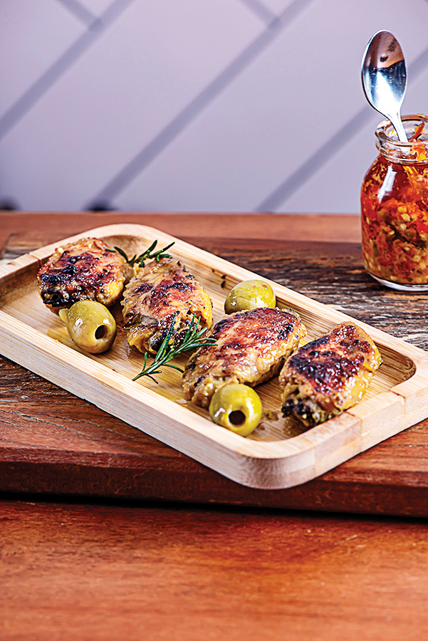 Ladin é um “bar de estufa” em Perdizes com petiscos quentes e frios