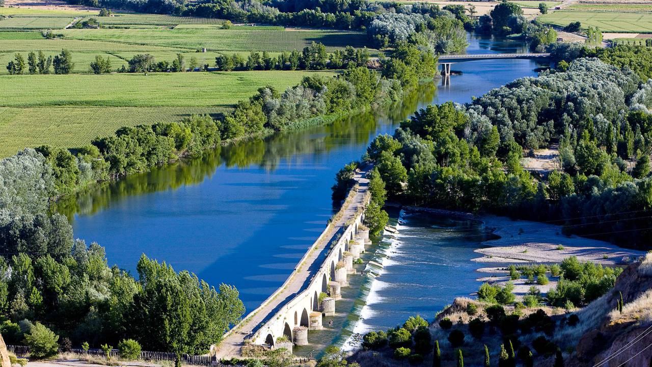 Rio Douro visto da cidade de Toro, na província de Zamora