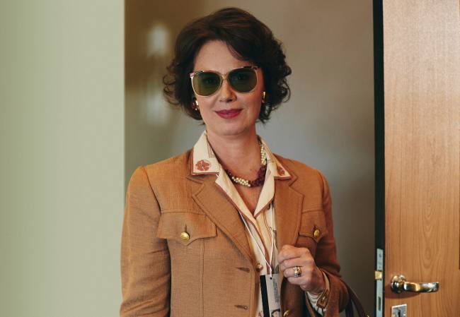 SENNA. Susana Ribeiro as Zaza in Senna. Cr. Alan Roskyn/Netflix © 2024 senna-netflix