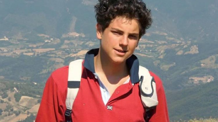 Carlo Acutis deve ser primeiro santo "millennial"