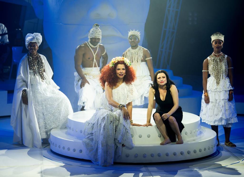 Confira o que estreia e o que volta aos palcos dos teatros de SP em 2025