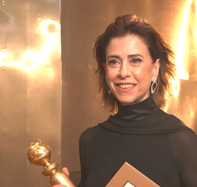 “Totalmente virada”: Fernanda Torres fala de Globo de Ouro e bate 3 milhões de seguidores