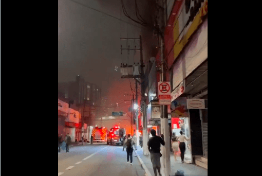 Incêndio atingiu prédio no centro de São Paulo