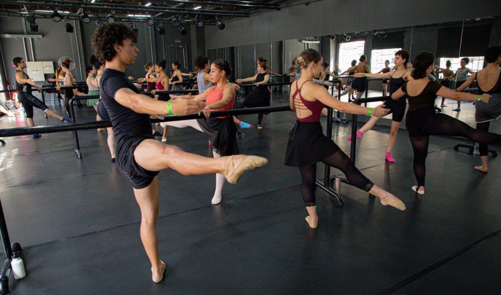 Escola de dança: vagas abertas