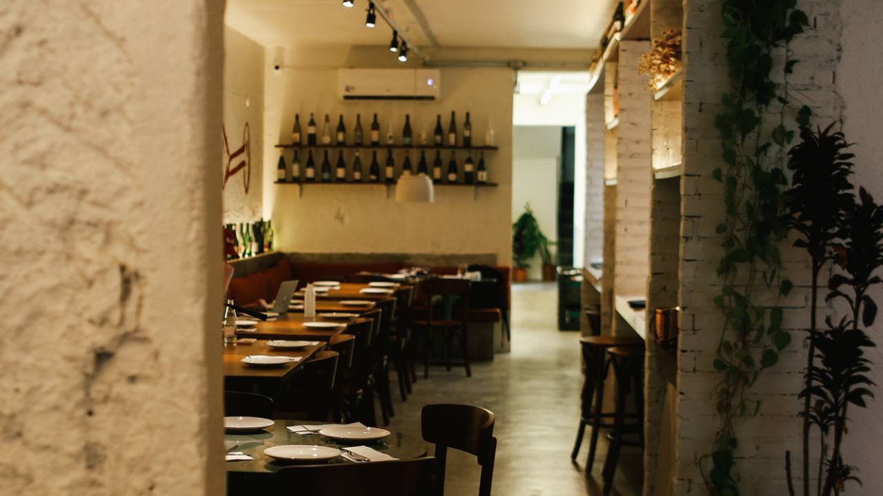 Interior do restaurante Caco, novidade em Pinheiros