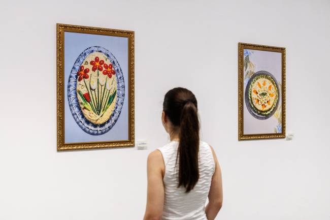 Carol CassianoVejaSP_Hellmanns_a verdadeira arte_alta-11 Presente no tradicional almoço de domingo, em mais de 60% dos lares brasileiros, a salada de maionese se consagra como um dos cinco acompanhamentos mais consumidos no país