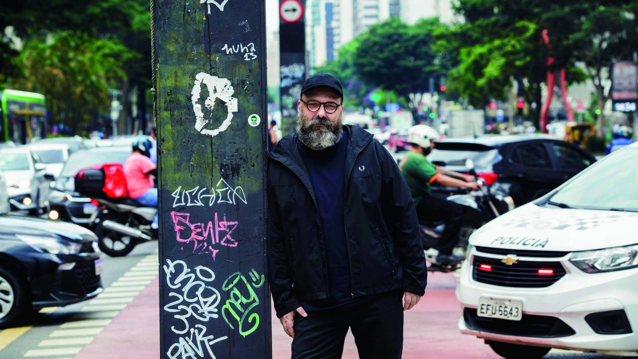 felipe-hirsch-avenida-paulista
