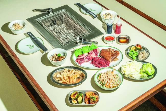 Santokki, com churrasco asiático feito na mesa, chega à Vila Madalena