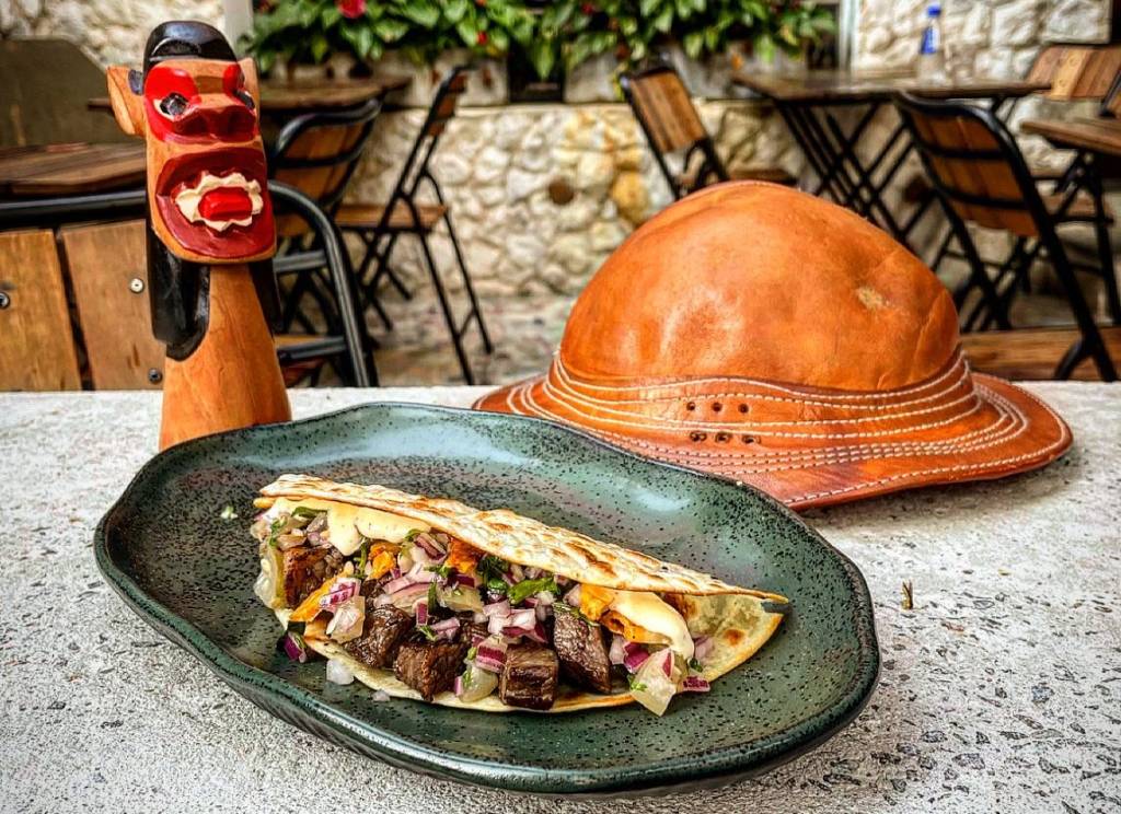 La Sabrosa recebe Rodrigo Levino no Taquero por un día