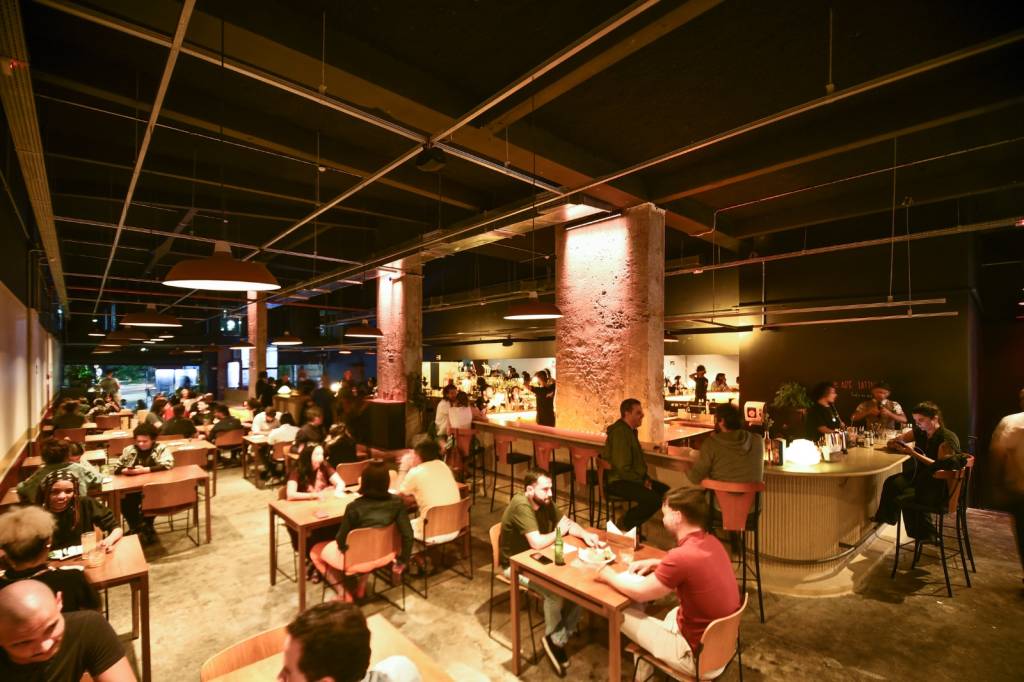 Cineclube Cortina, no centro, fecha temporariamente seu bar-restaurante