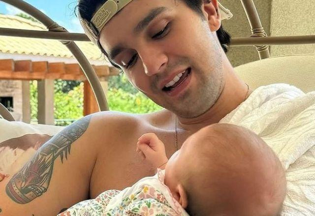 Luan Santana celebra primeiro aniversário depois de virar pai