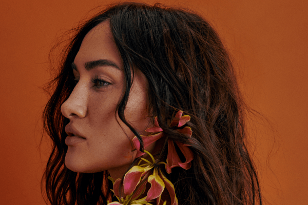 Gabi Melim faz show em SP: voo solo