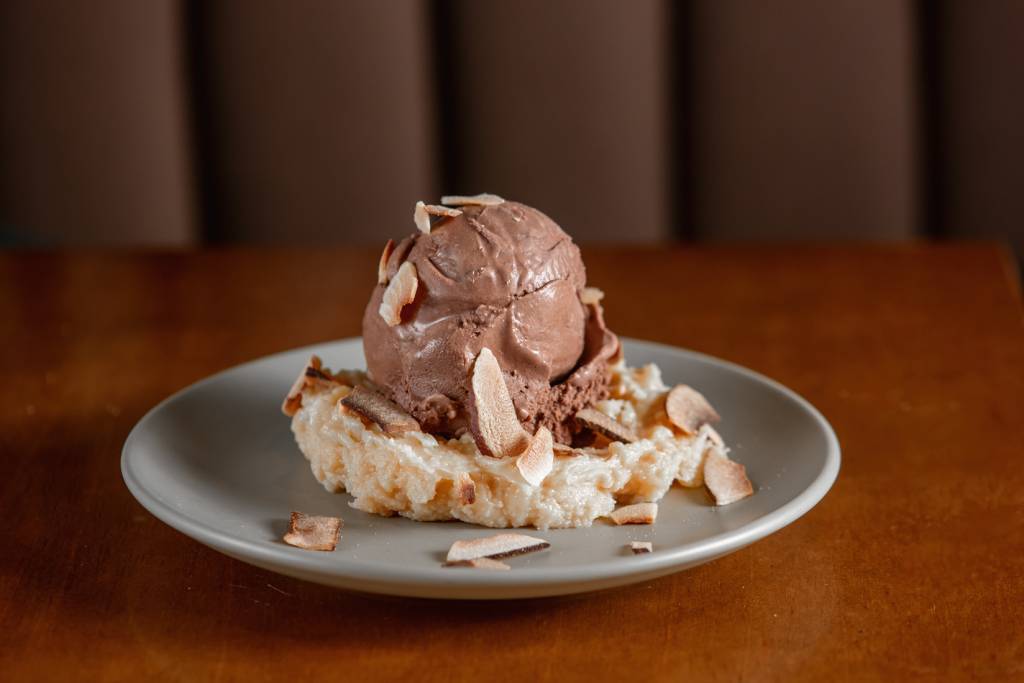 Onde provar irresistíveis sobremesas com sorvete em São Paulo