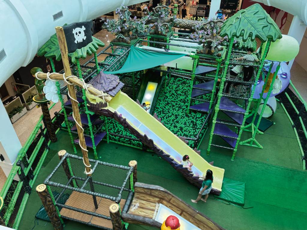Mooca Plaza Shopping tem circuito de brincadeiras inspirado no Peter Pan