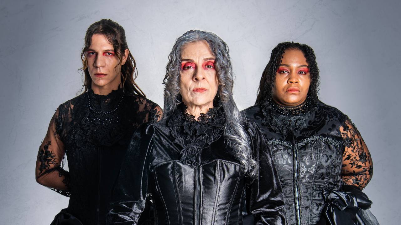 Tenca Silva, Christiane Tricerri e Mawusi Tulani em "Carne Viva"