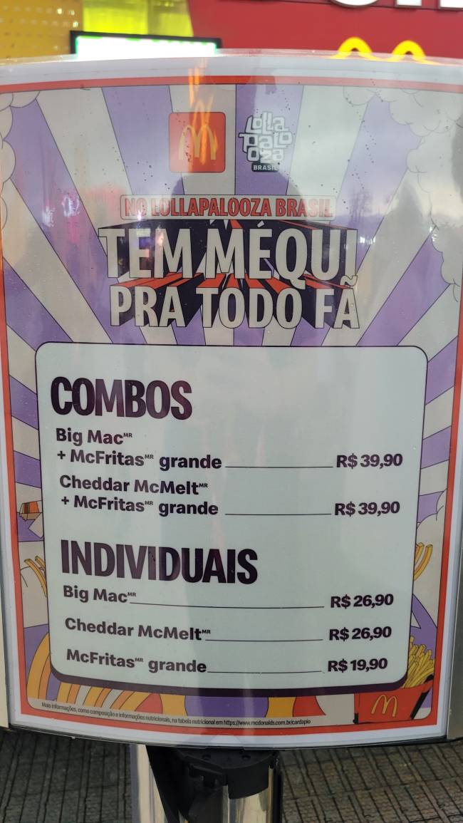 Lanches tradicionais do McDonalds disponíveis no Lollapalooza