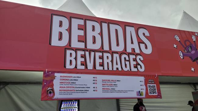 Preços e variedades de bebidas do Lollapalooza