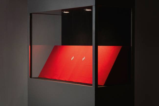 installation view_6.jpg ile-sartuzi-sleight-of-hand