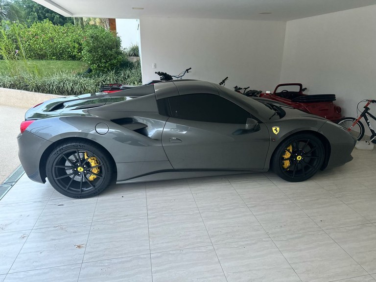 Porsche foi apreendido em operação da PF e MP