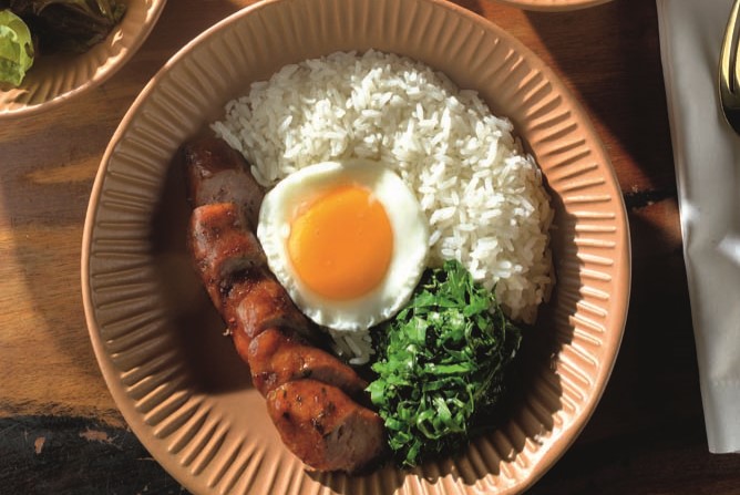 Bar da Dona Onça lança menu executivo e aceita vale-refeição