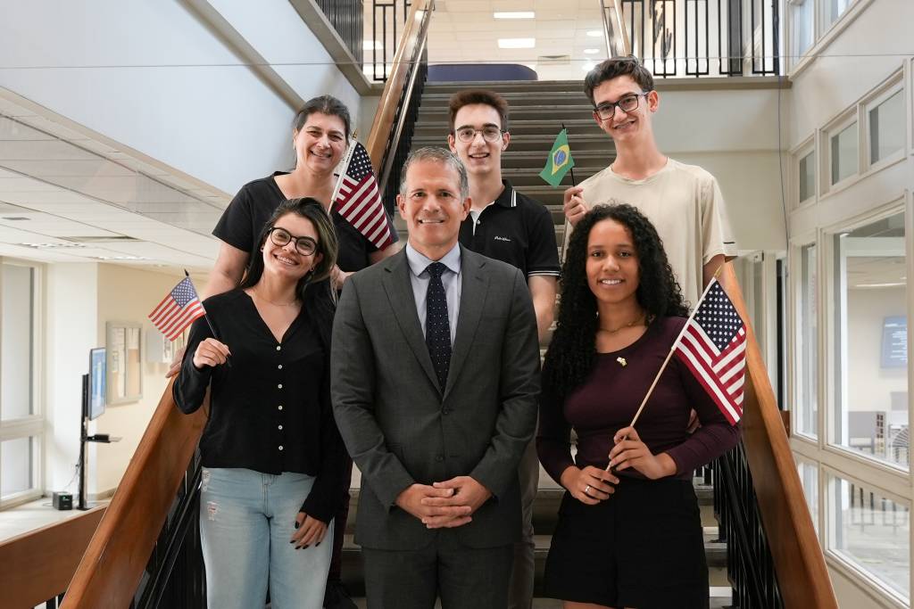 Estudantes do interior de SP participam da maior feira de ciências dos EUA