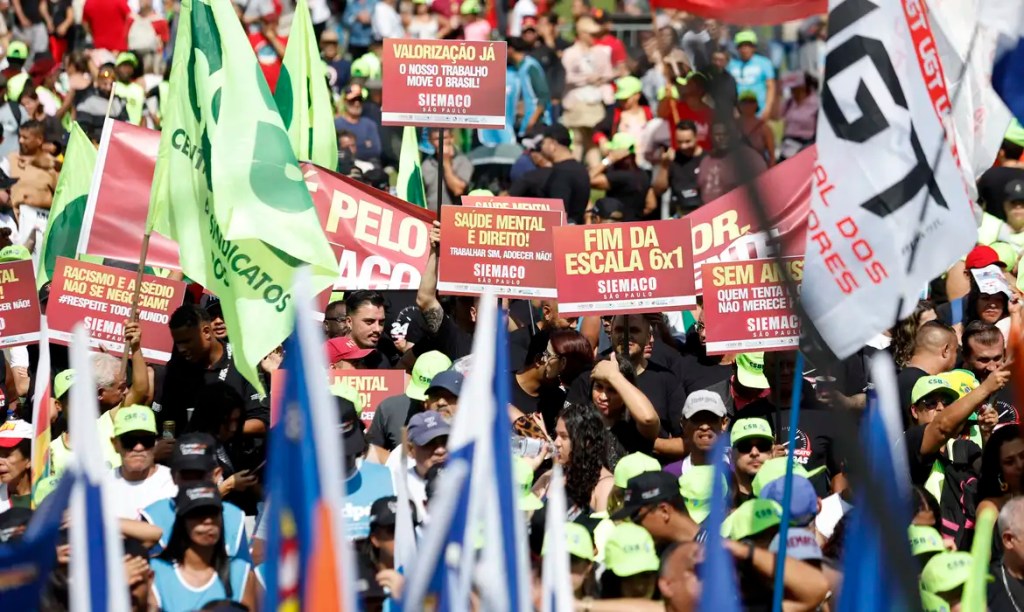 Ato em SP une centrais sindicais e governo pelo fim da escala 6×1