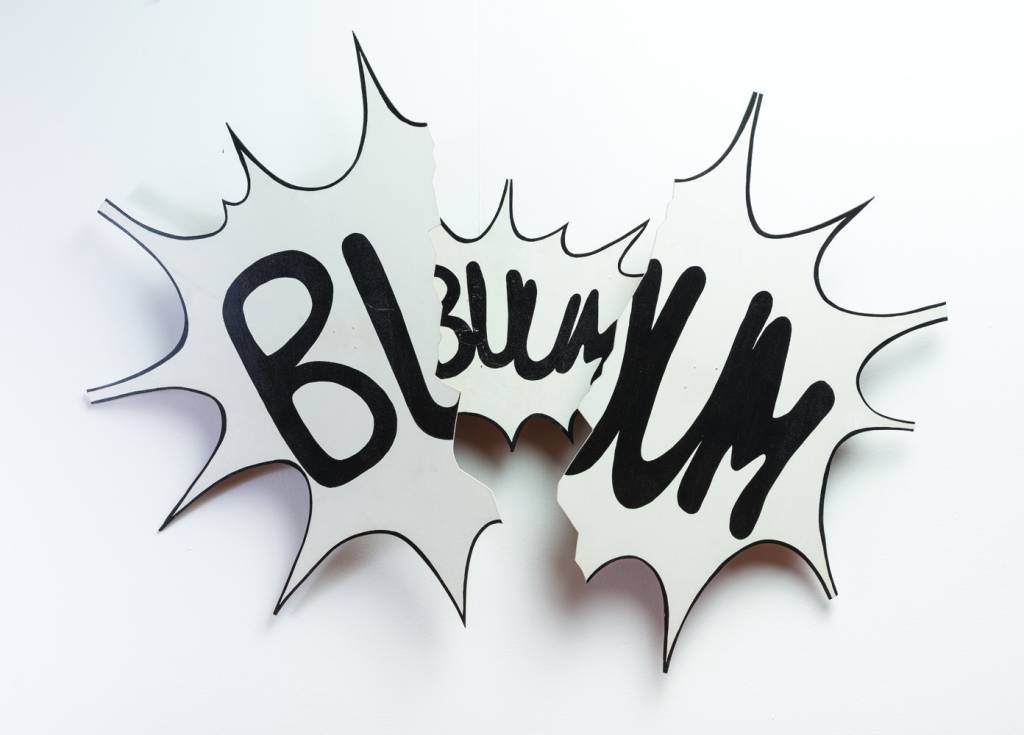 Dia do Surdo: Pinacoteca realiza visita mediada em libras à exposição Pop Brasil