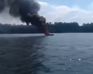 Lancha explode na represa de Guarapiranga