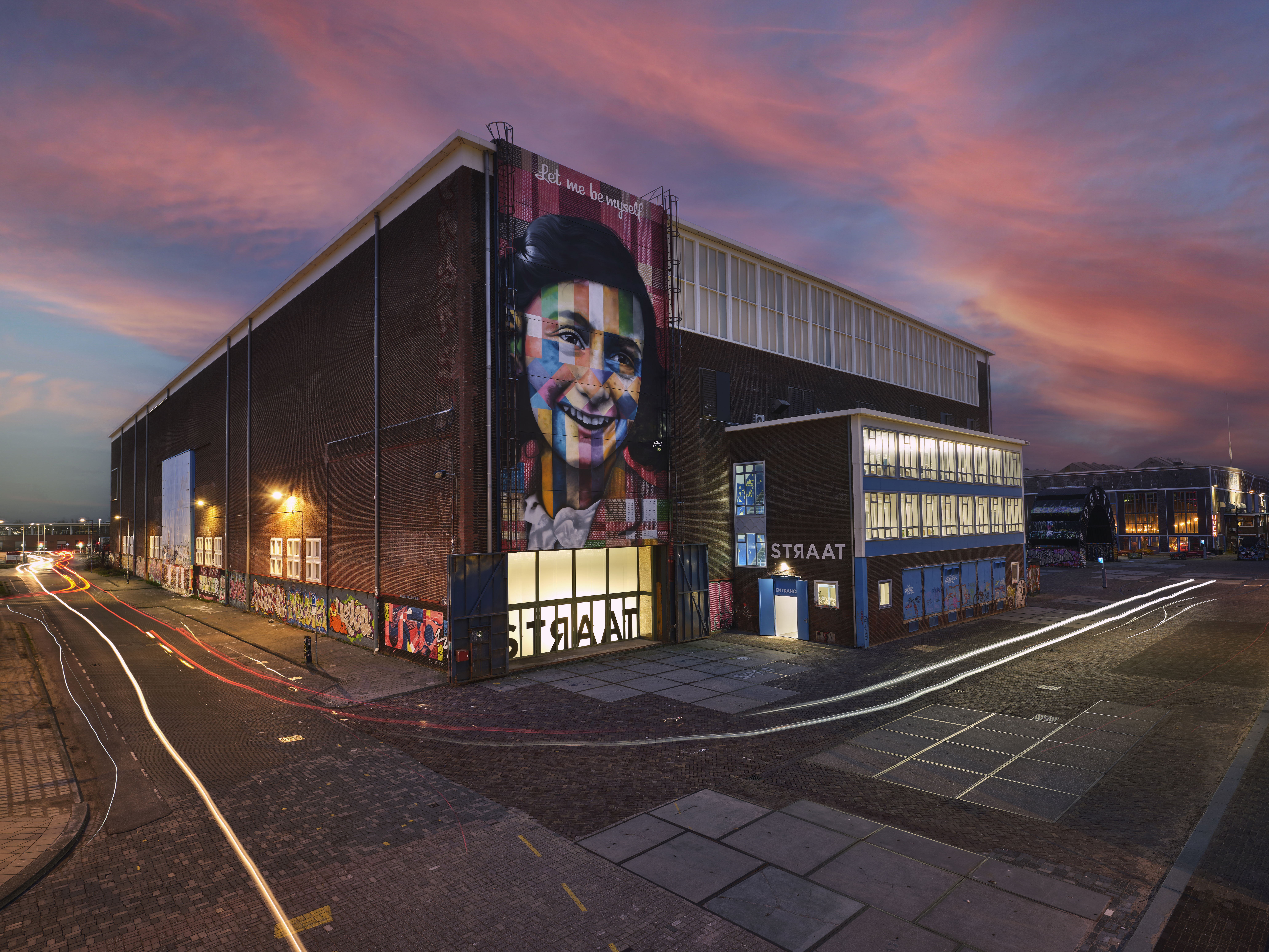 Let Me Be Myself: mural de Kobra cobre a fachada do Straat Museum